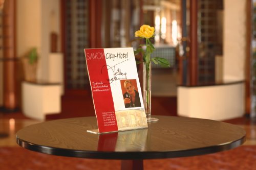 SIGEL TA210 Porta-avvisi da tavolo / Porta-brochure da banco, con base a L, acrilico, per A4