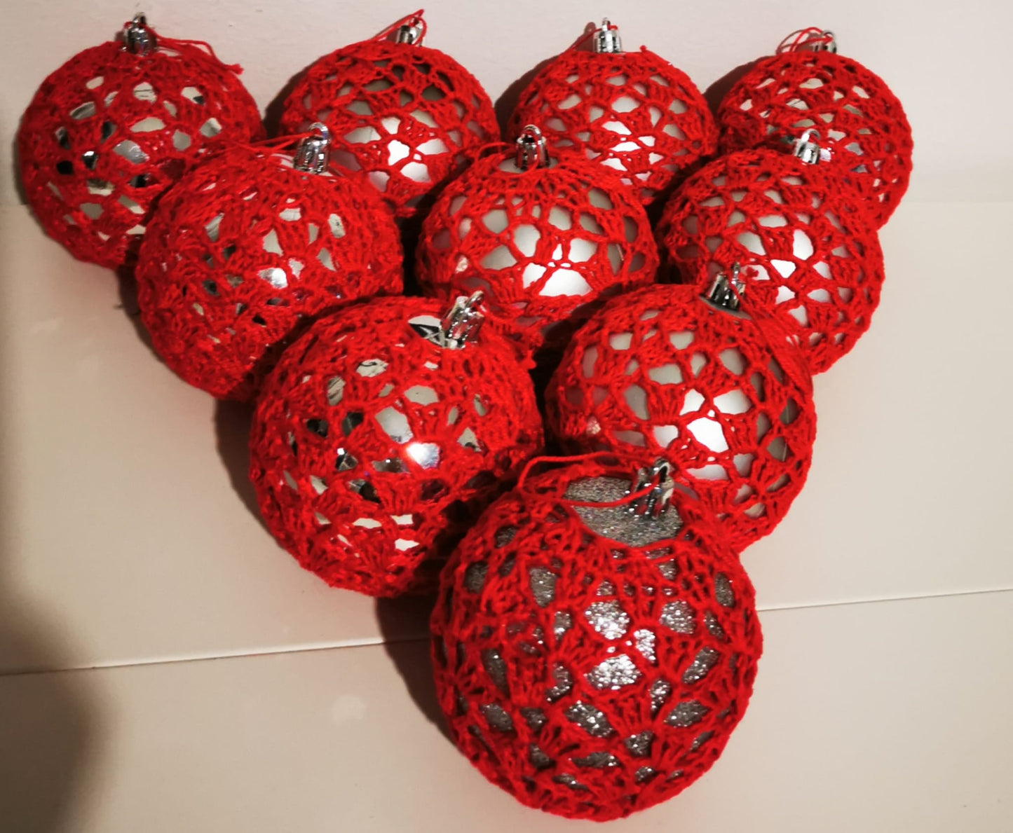 CONFEZIONE DI PALLINE NATALIZIE DECORATIVE - Eccomi OnLine