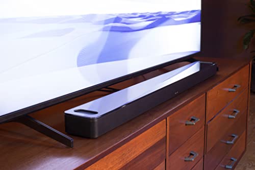 Bose Smart Soundbar 900 con Dolby Atmos e assistente vocale Alexa, in nero