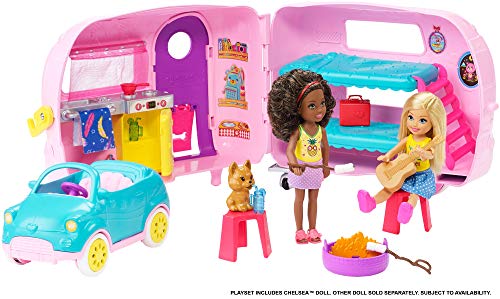 Barbie il Camper di Chelsea, Playset con Bambola, Veicolo, Roulotte e Tanti Accessori, Giocattolo per Bambini 3 + Anni, FXG90 - Eccomi OnLine